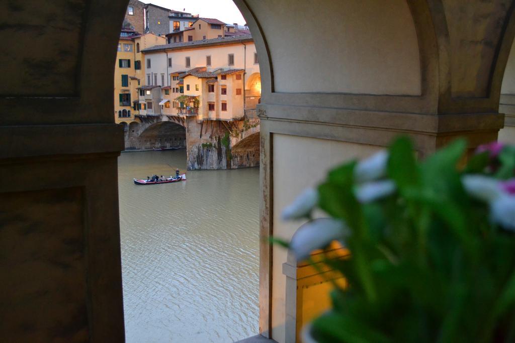 Pontevecchio Relais Bed & Breakfast ฟลอเรนซ์ ภายนอก รูปภาพ